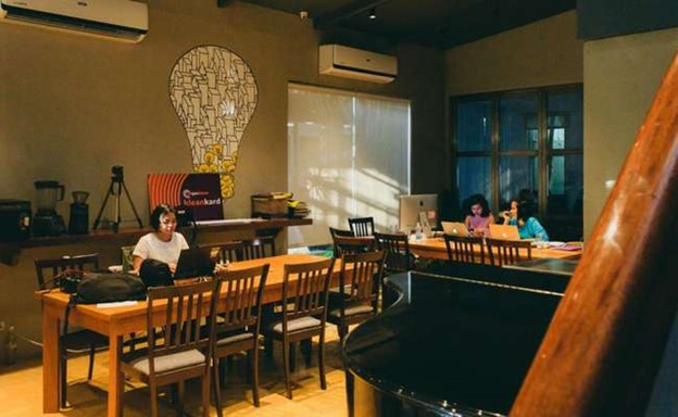 SEA Wave - Co-working Space - Racket Room Collective Quezon City